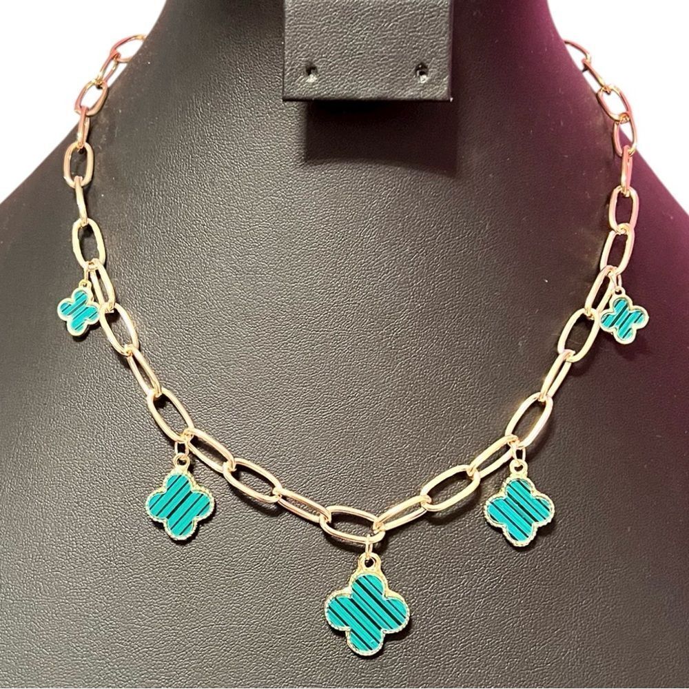 Elegant Green Clover Pendants Paperclip Gold Necklace